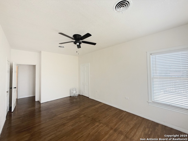 Image 24 of 47 For 1214 Sutton