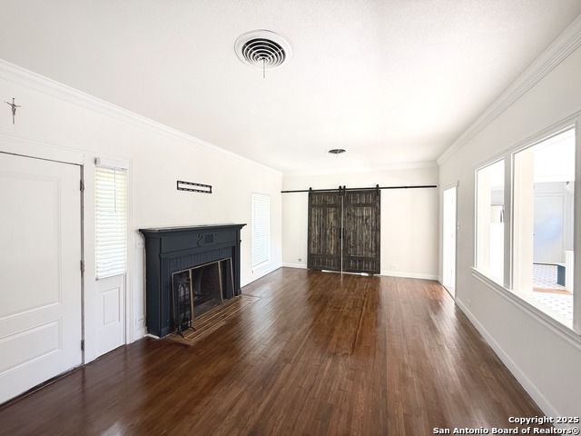 Image 5 of 47 For 1214 Sutton