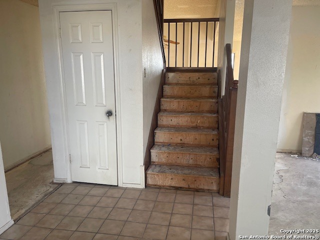 Image 11 of 34 For 8008 Wayword