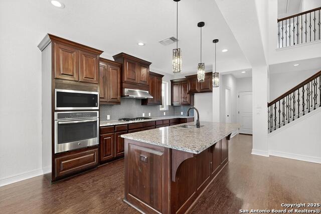 Image 11 of 44 For 18343 Valencia Vista