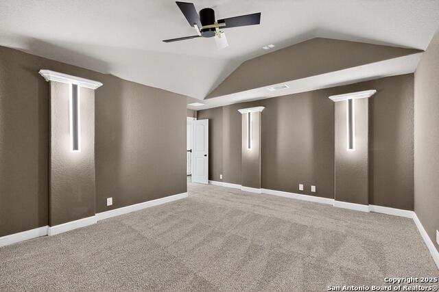 Image 34 of 44 For 18343 Valencia Vista