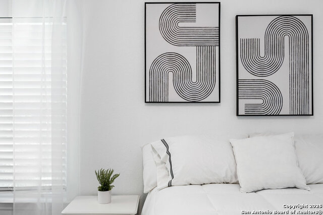 Image 9 of 16 For 338 Tomrob Dr