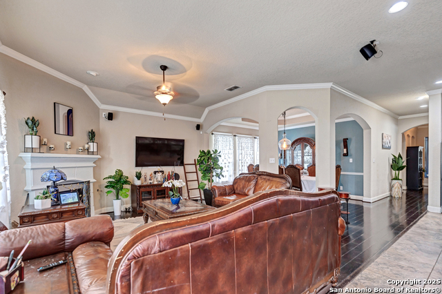 Image 10 of 32 For 14822 Poplar Pass