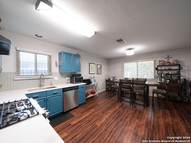 Image 12 of 27 For 14022 Tree Crossing