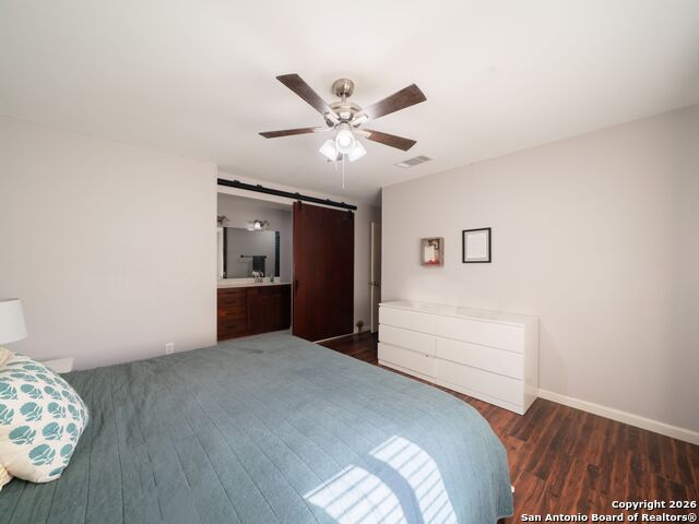 Image 15 of 27 For 14022 Tree Crossing