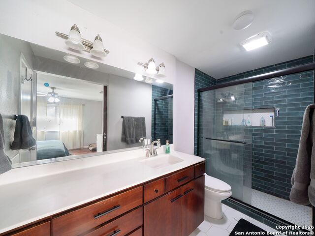 Image 17 of 27 For 14022 Tree Crossing