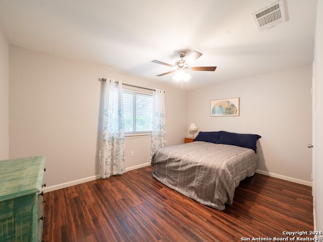 Image 19 of 27 For 14022 Tree Crossing