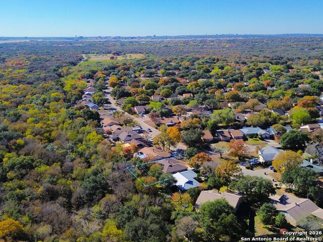 Image 25 of 27 For 14022 Tree Crossing