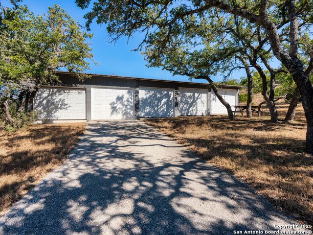 Image 39 of 50 For 146 Upper Cibolo Creek