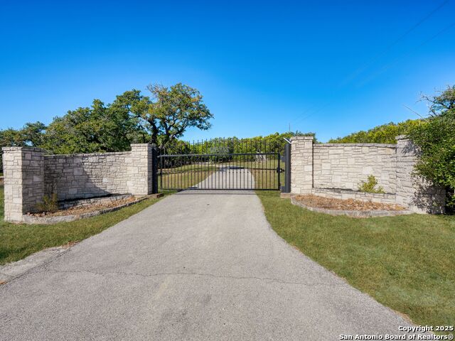 Image 40 of 50 For 146 Upper Cibolo Creek