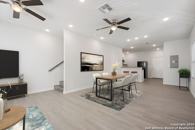 Image 2 of 18 For 8719 Wurzbach 202