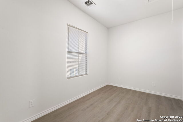 Image 11 of 17 For 8719 Wurzbach 301