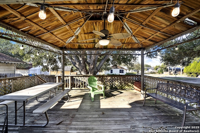 Image 31 of 44 For 612 Guadalupe E