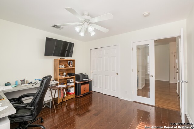 Image 28 of 39 For 8927 Liberty View