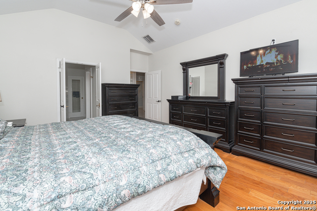 Image 17 of 27 For 13507 Muses