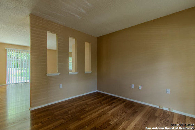 Image 2 of 21 For 123 Meadow Lark