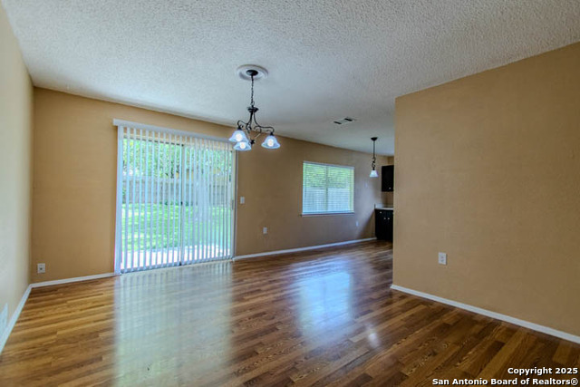 Image 4 of 21 For 123 Meadow Lark