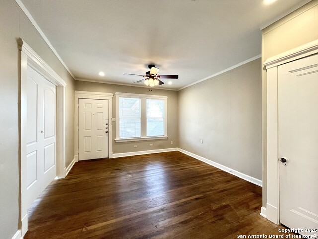 Image 8 of 23 For 411 Courtland Pl E 3