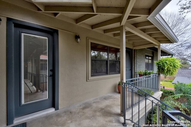 Listing photo id 6 for 1807 La Sombra Dr