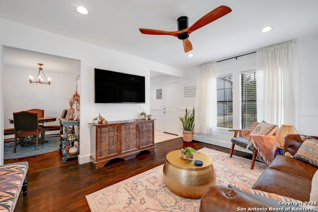 Image 4 of 37 For 312 Natalen