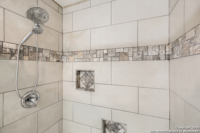 Image 8 of 20 For 9655 Addersley Dr