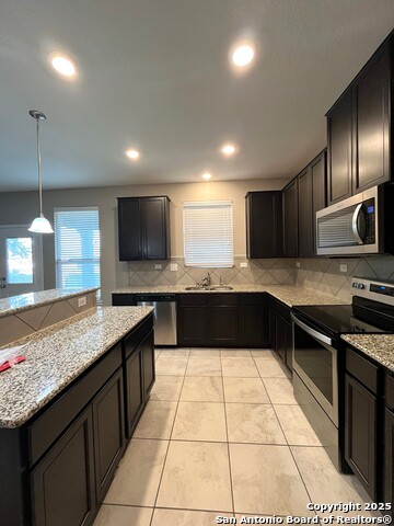 Image 13 of 23 For 663 Pebble Bend