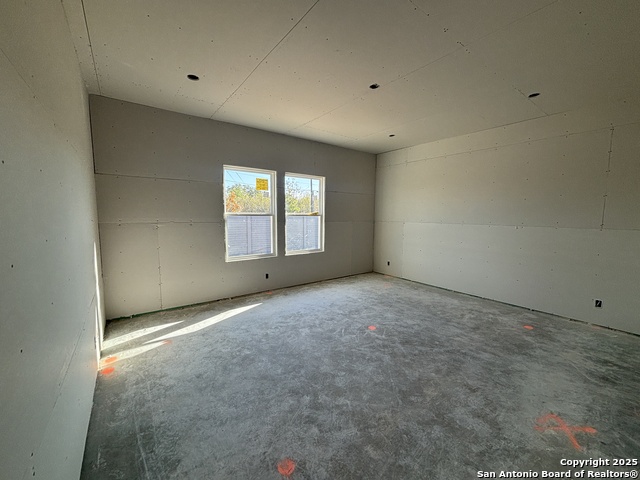 Image 18 of 35 For 12846 Hill Plains Dr.