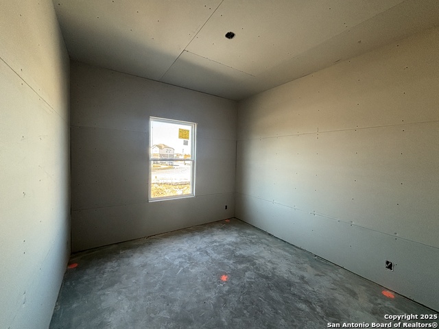 Image 23 of 35 For 12846 Hill Plains Dr.