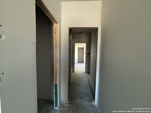 Image 28 of 35 For 12846 Hill Plains Dr.