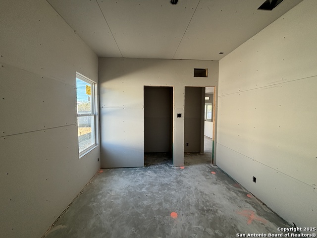 Image 29 of 35 For 12846 Hill Plains Dr.