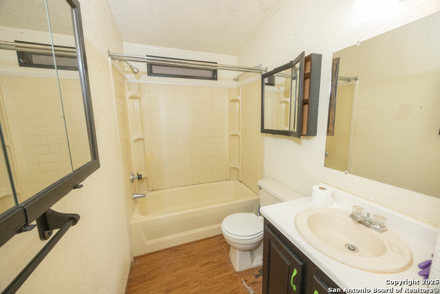 Image 26 of 35 For 486 County Road 429