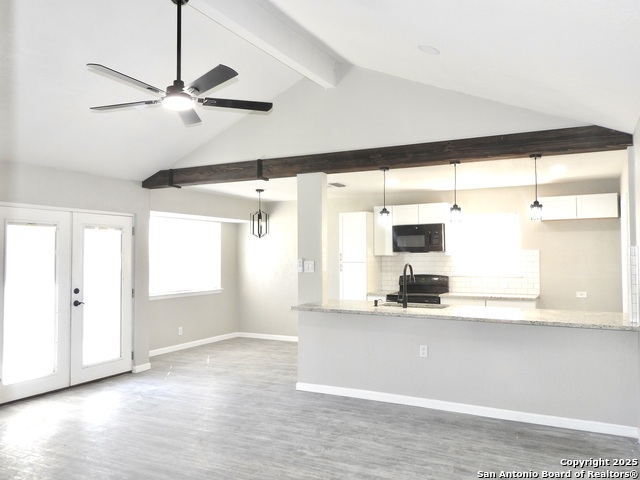 Listing photo id 1 for 12138 Cherry Blossom