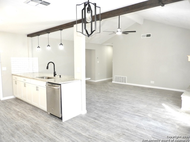 Listing photo id 2 for 12138 Cherry Blossom