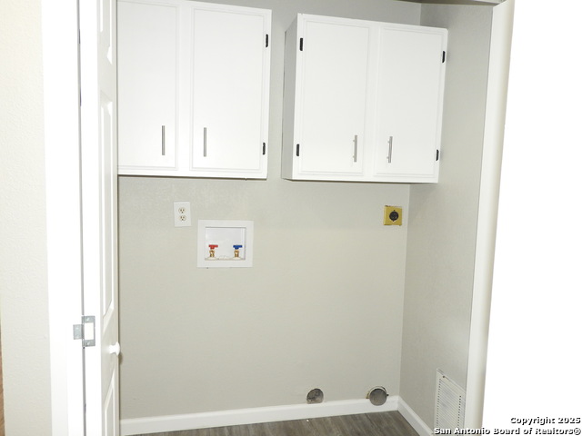 Listing photo id 3 for 12138 Cherry Blossom