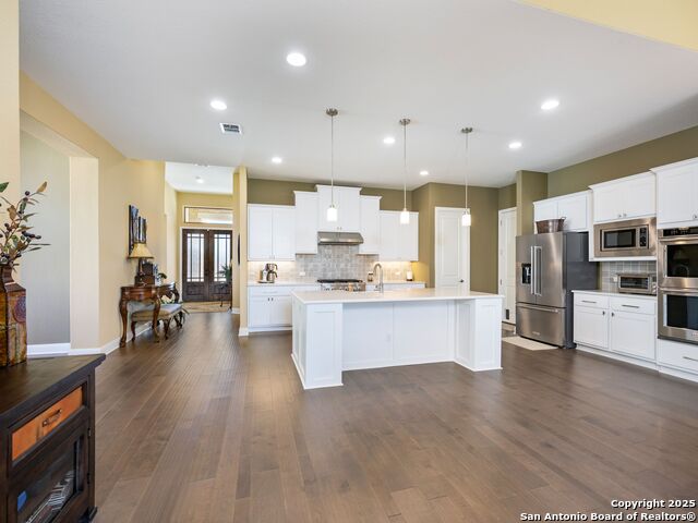 Image 10 of 50 For 22327 Estacado