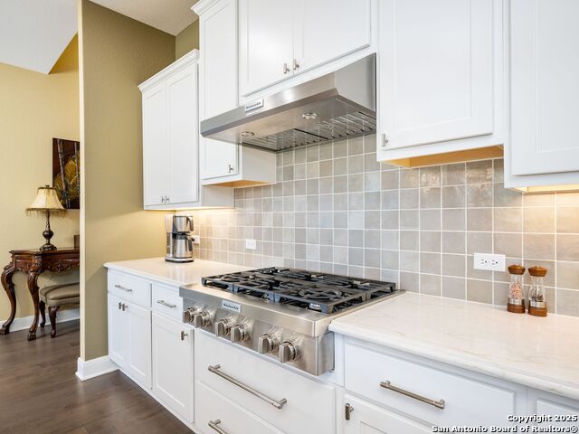 Image 16 of 50 For 22327 Estacado