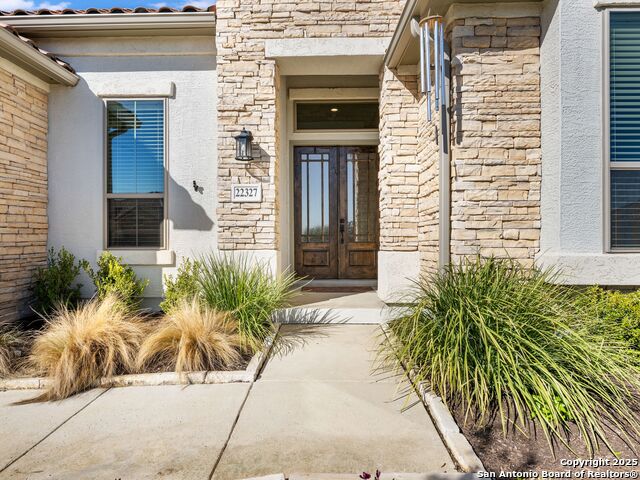 Image 2 of 50 For 22327 Estacado