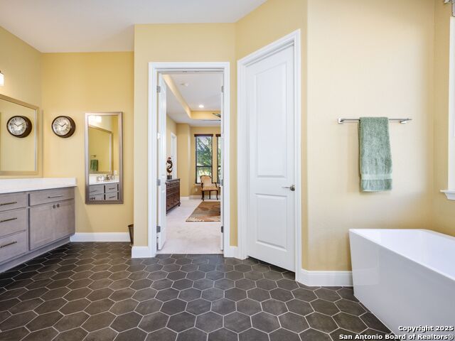 Image 24 of 50 For 22327 Estacado