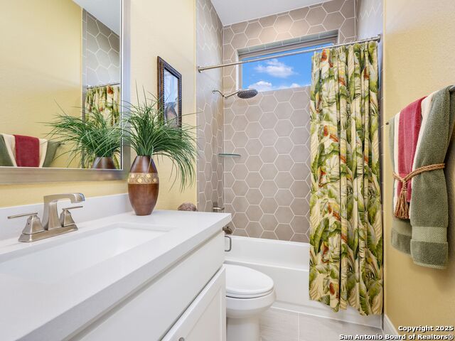 Image 33 of 50 For 22327 Estacado