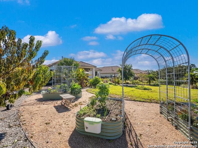 Image 42 of 50 For 22327 Estacado