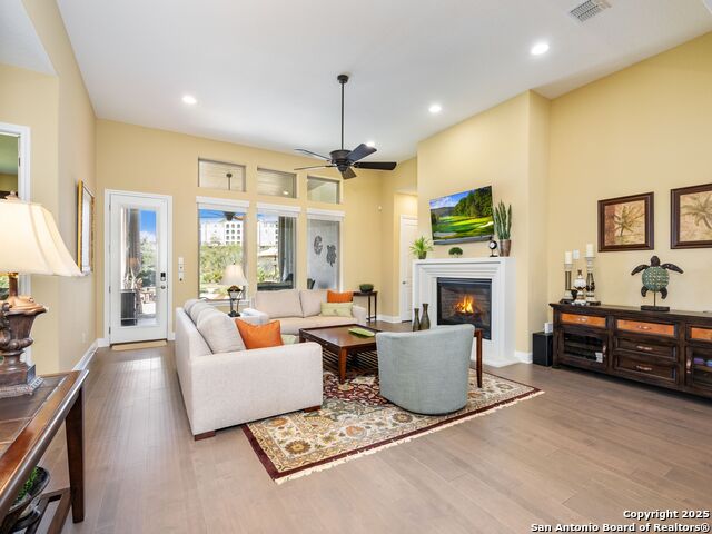 Image 8 of 50 For 22327 Estacado