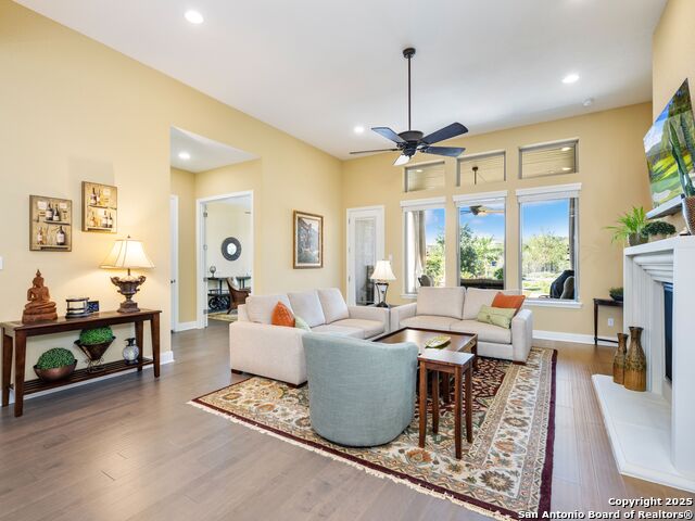 Image 9 of 50 For 22327 Estacado