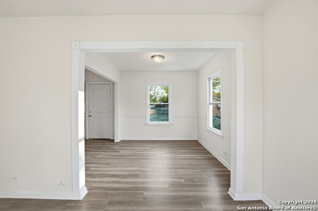 Image 11 of 32 For 342 Bristol