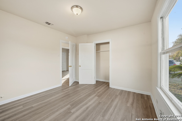 Image 17 of 32 For 342 Bristol