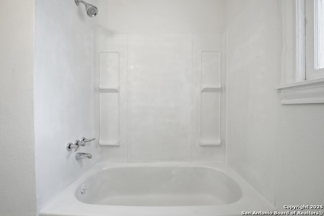 Image 20 of 32 For 342 Bristol