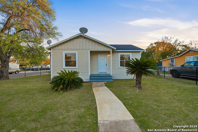 Image 3 of 32 For 342 Bristol