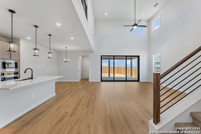 Image 9 of 10 For 16650 Rosemary Ridge