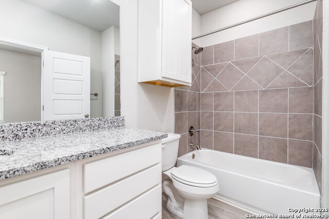 Image 8 of 12 For 513 Hudson  