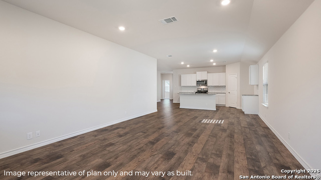 Listing photo id 8 for 100 Hazel Peak