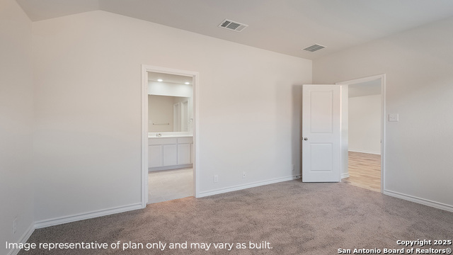 Listing photo id 12 for 100 Hazel Peak